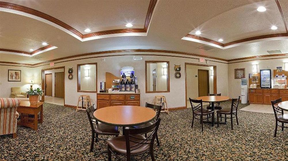 Holiday Inn Express Hotel & Suites Chickasha By Ihg Exterior foto