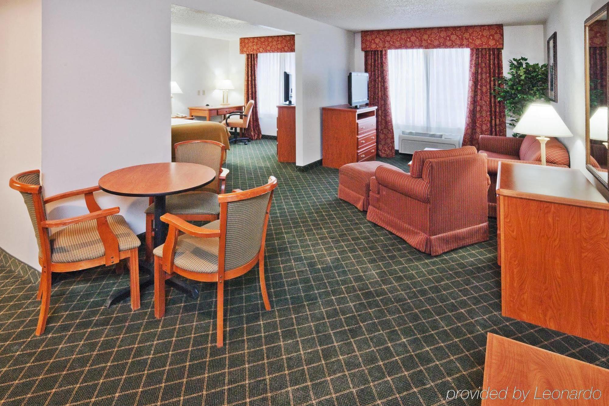Holiday Inn Express Hotel & Suites Chickasha By Ihg Cameră foto