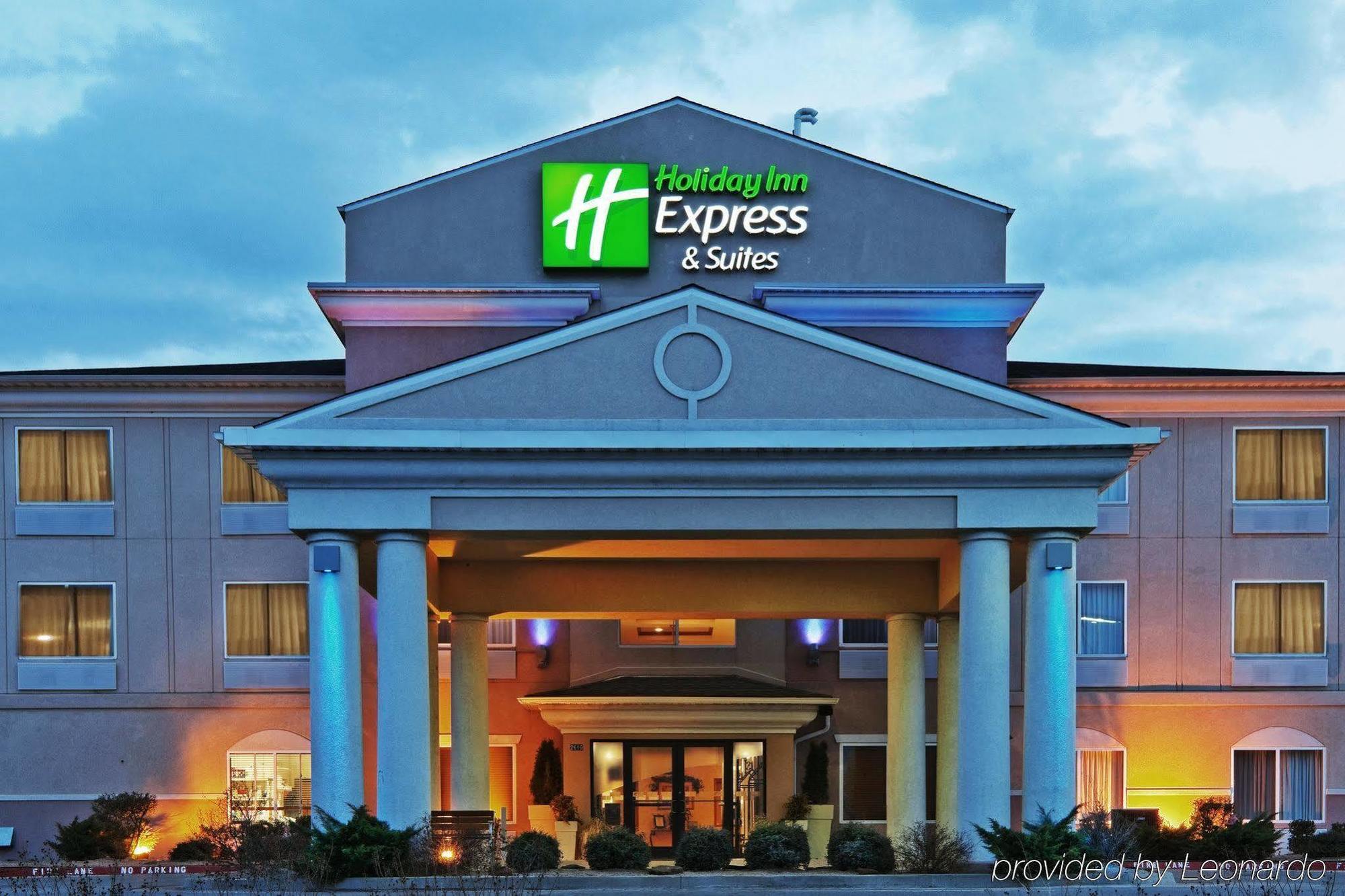 Holiday Inn Express Hotel & Suites Chickasha By Ihg Exterior foto