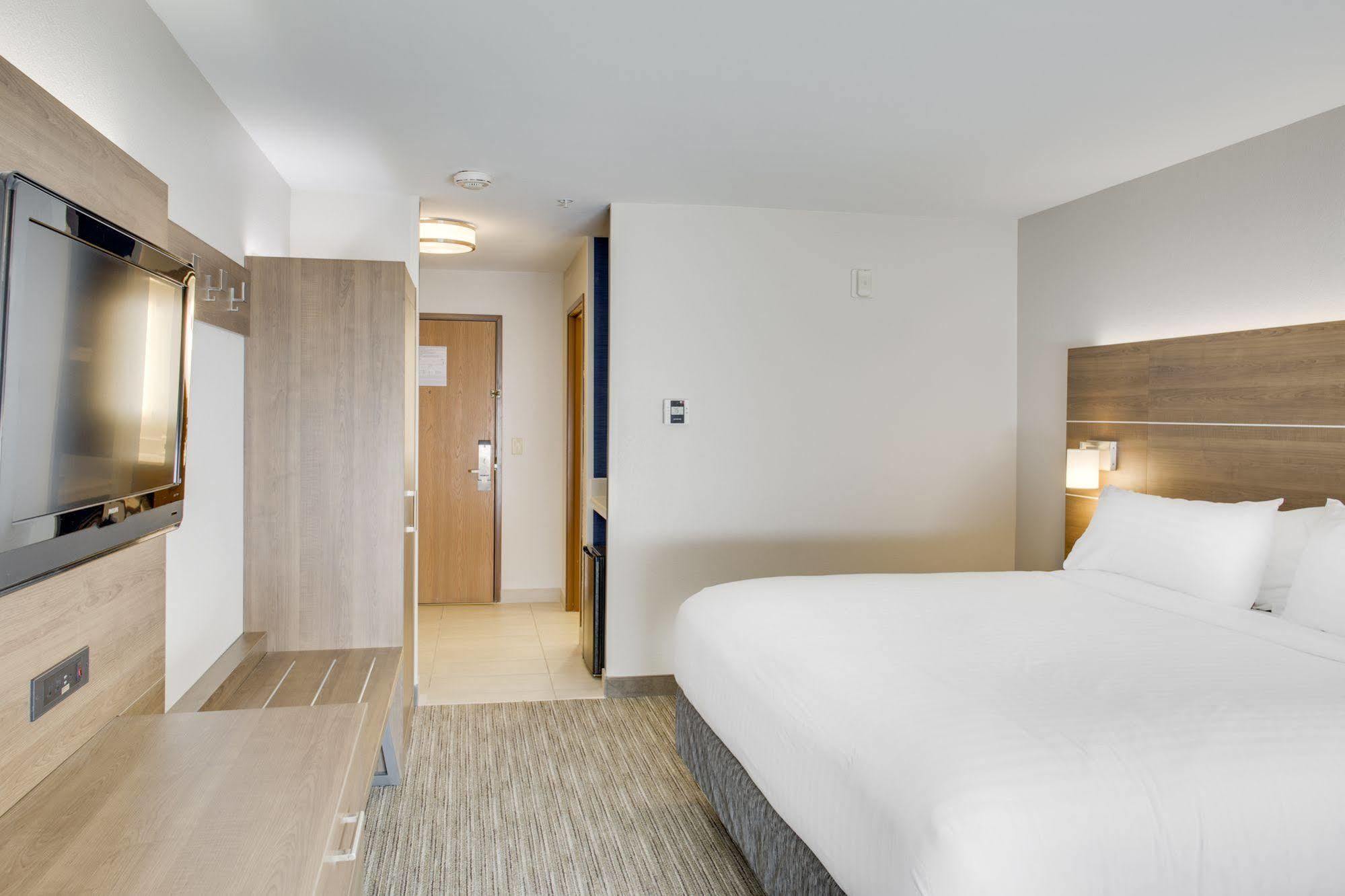 Holiday Inn Express Hotel & Suites Chickasha By Ihg Exterior foto