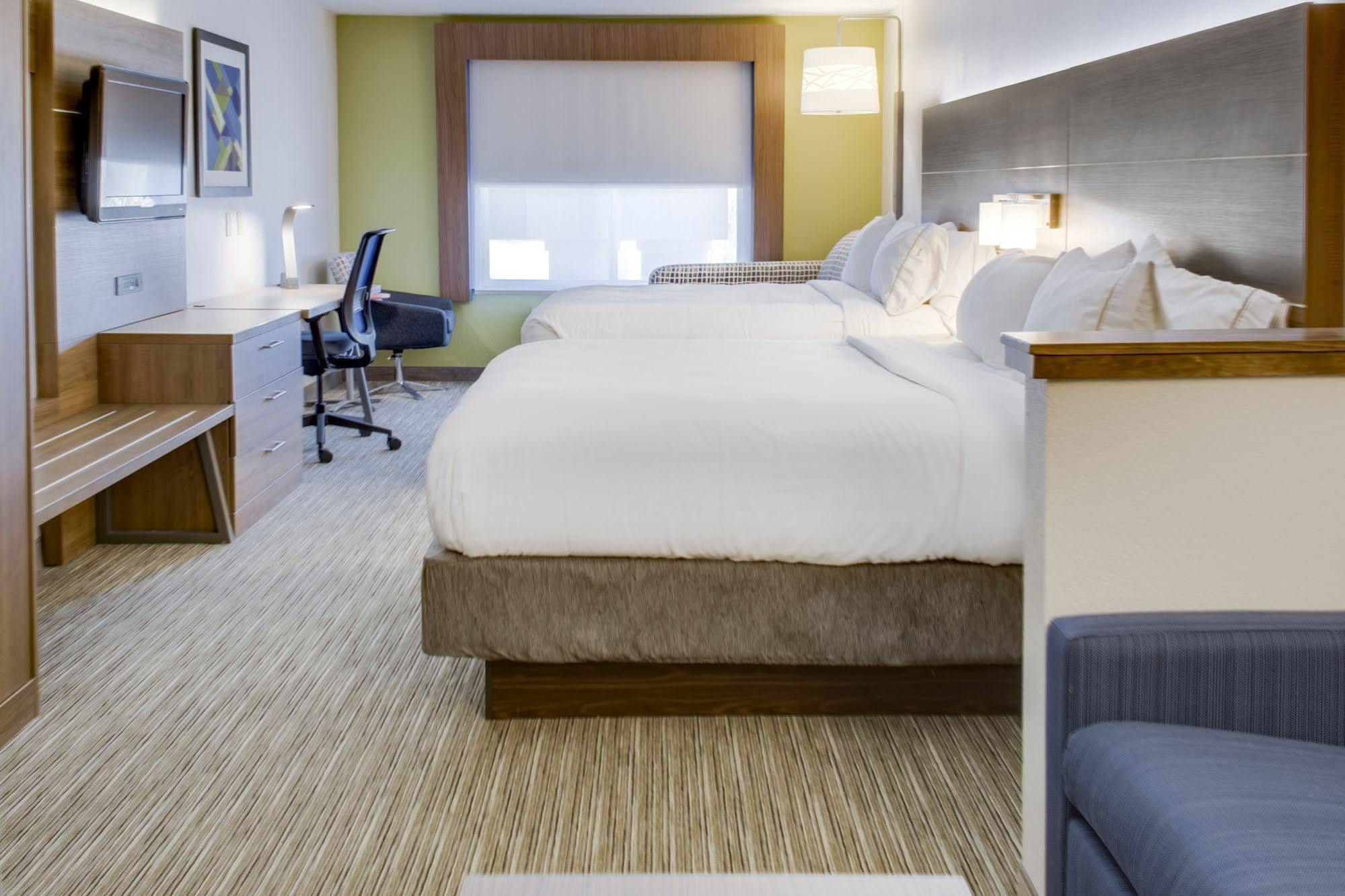 Holiday Inn Express Hotel & Suites Chickasha By Ihg Exterior foto